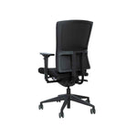 Ergonomische zwarte bureaustoel OFI PRIME met verstelbare armleuningen en ademende rugleuning. - Bureaustoel OFI PRIME – Ergonomisch NPR 1813 - Office Furniture Interior