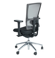 Ergonomische bureaustoel met zwarte mesh rugleuning, verstelbare armleuningen en chromen onderstel. - Bureaustoel OFI FLEX – Ergonomisch NPR 1813 - Office Furniture Interior