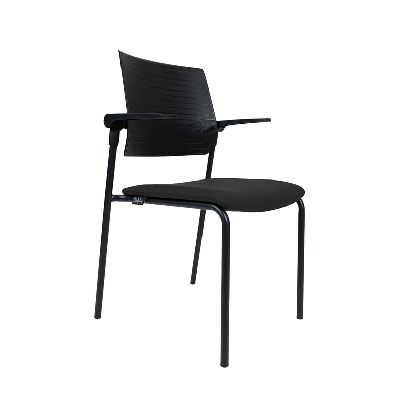 Zwarte ergonomische conferentiestoel met gebogen rugleuning en metalen frame. - Conferentiestoel OFI GUEST - Office Furniture Interior