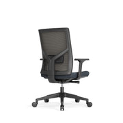 Ergonomische bureaustoel OFI ONE met zwarte mesh rugleuning en verstelbare armleuningen. - Bureaustoel OFI ONE – Ergonomisch NEN-EN 1336 - Office Furniture Interior