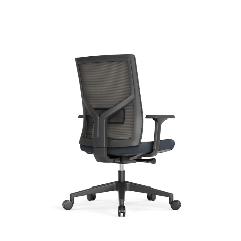 Ergonomische bureaustoel OFI ONE met zwarte mesh rugleuning en verstelbare armleuningen. - Bureaustoel OFI ONE – Ergonomisch NEN-EN 1336 - Office Furniture Interior