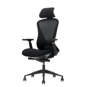 Ergonomische zwarte bureaustoel met verstelbare armleuningen en hoofdbeschermer. - Bureaustoel OFI ELITE – Ergonomisch NEN-EN 1335 - Office Furniture Interior